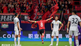 云南玉昆1比1逼平大连英博，奥斯卡关键头球定江山